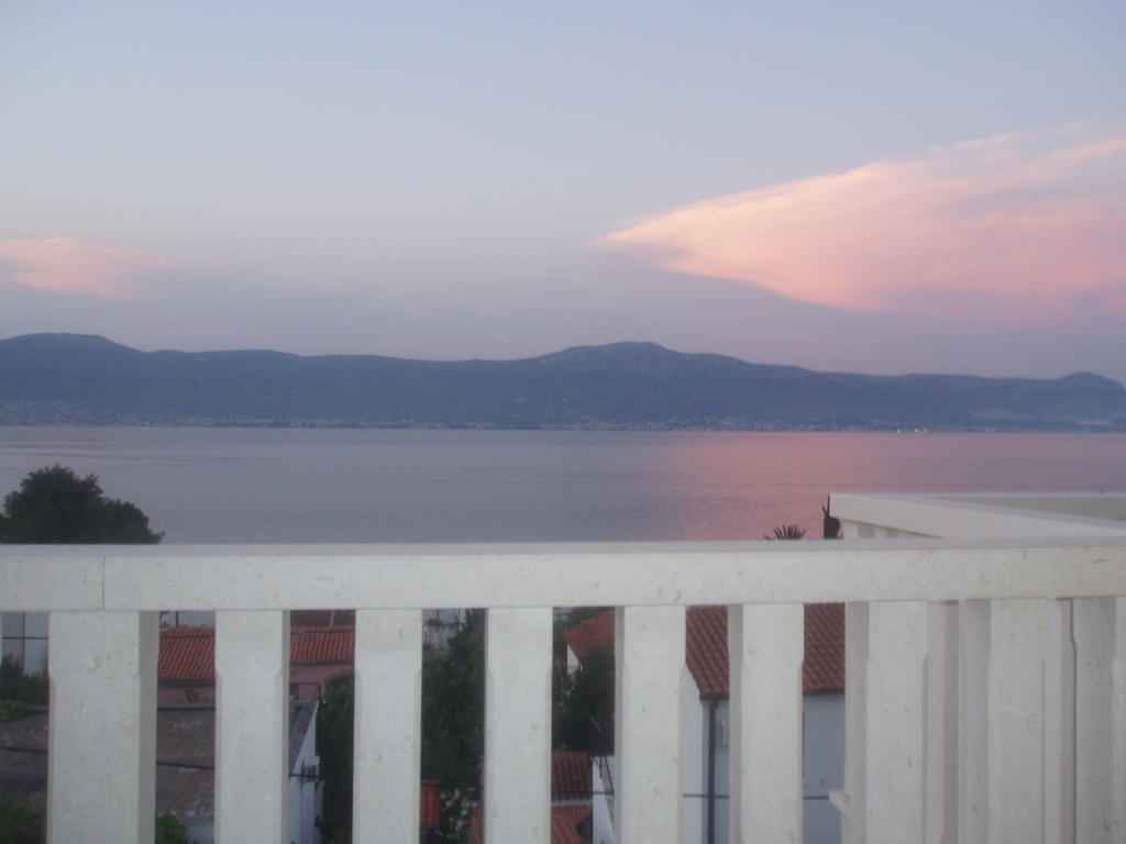 Apartments Romana Slatine Quarto foto