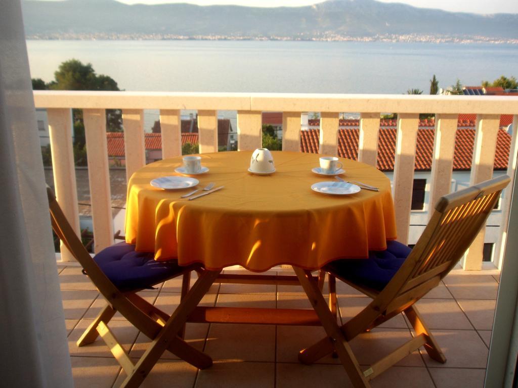 Apartments Romana Slatine Quarto foto