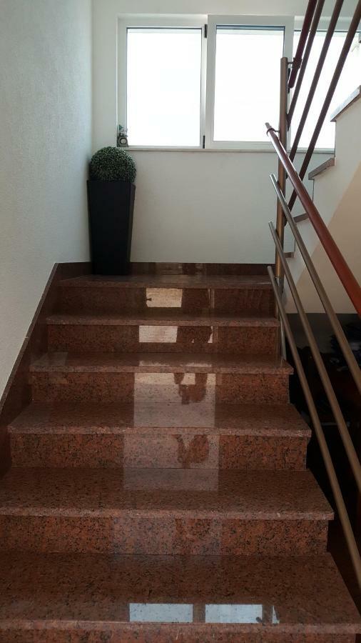 Apartments Romana Slatine Exterior foto